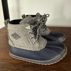 New Sperry Bowline Navy & Gray Duck Boots Size 9 (Toddler)